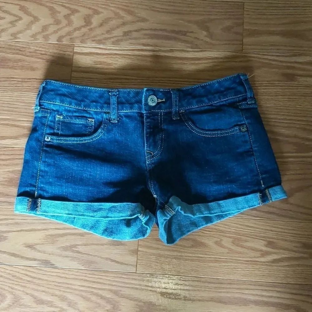 Express Jean short shorts Sz 2 NWOT